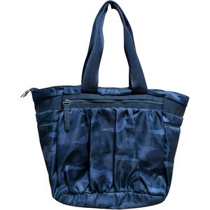 Caraa x Athleta City Tote Black Camo Nylon Laptop Yoga Gym Bag (2019)